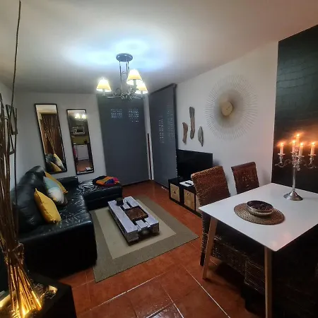 Tita Tapia De Casariego